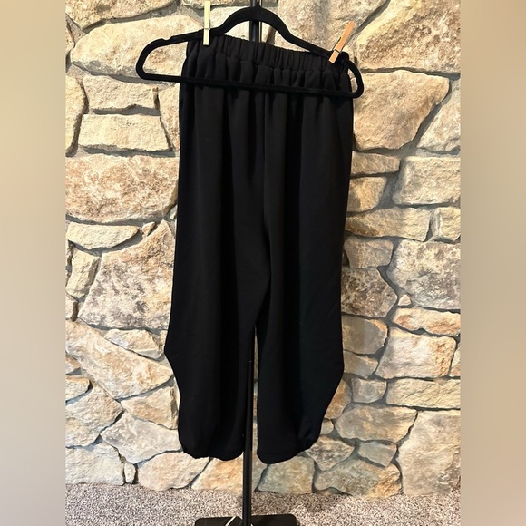 DAVI & DANI Black Women's Pants - Picture 3 of 4